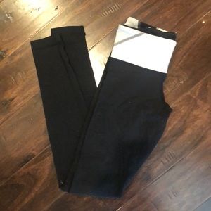 black lulu lemon leggings